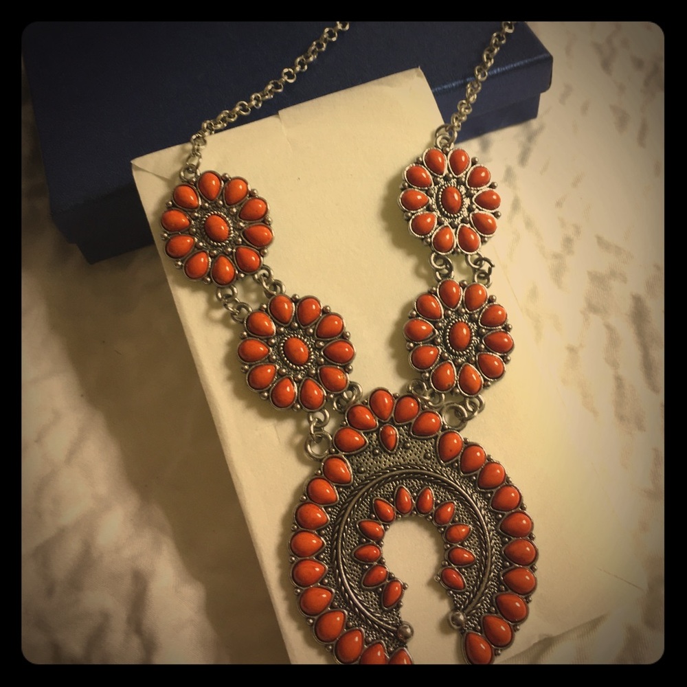 Orange beaded necklace - Picture 1 of 2